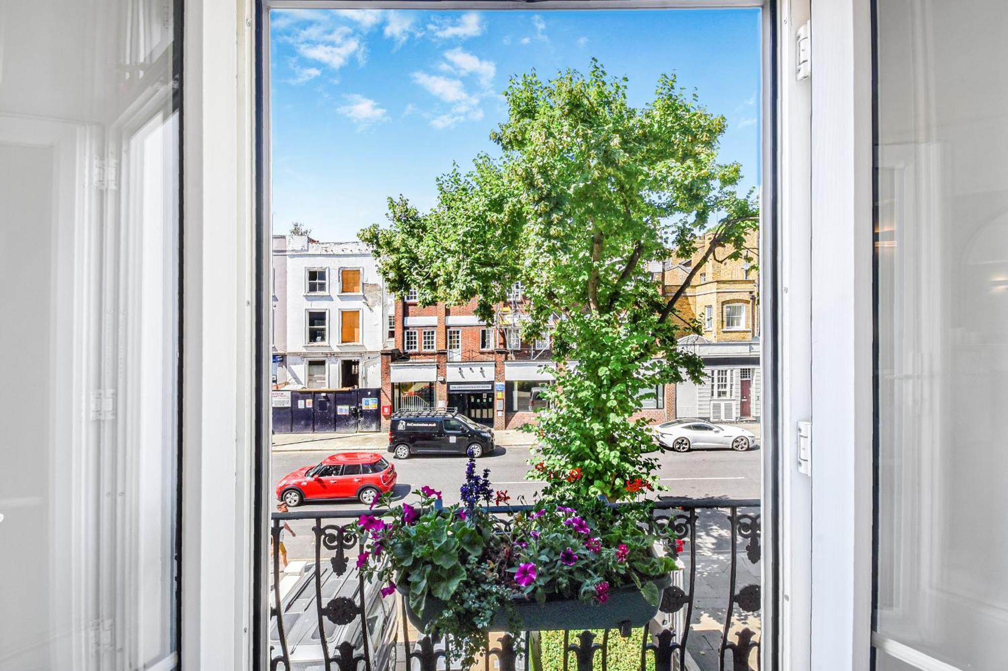 לונדון Lovely Large 1 Bed Renovated Flat W Balcony & 600Mb Wifi מראה חיצוני תמונה