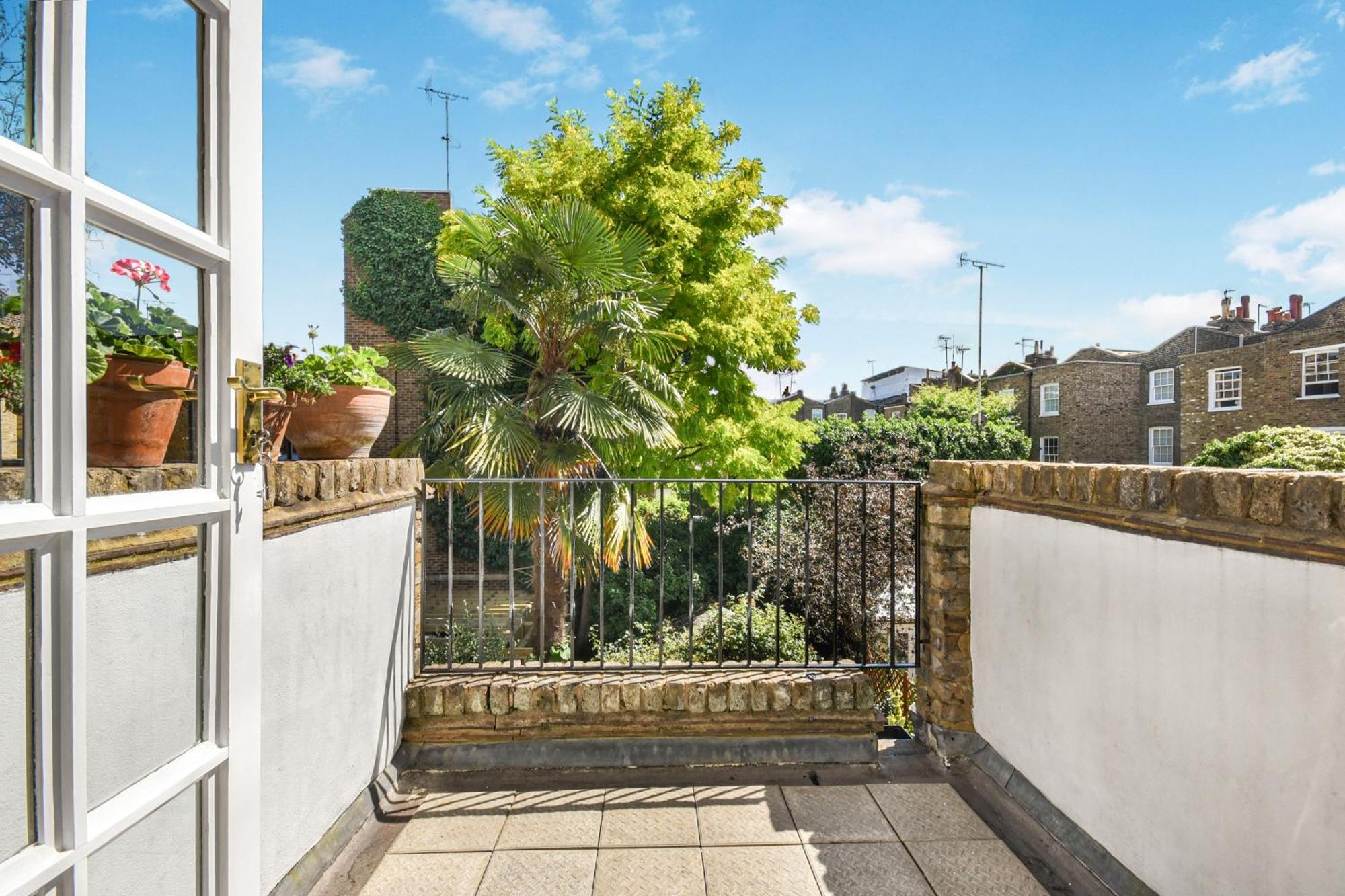לונדון Lovely Large 1 Bed Renovated Flat W Balcony & 600Mb Wifi מראה חיצוני תמונה